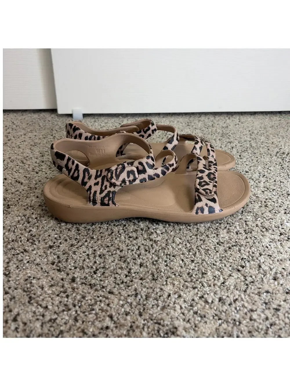 Aetrex Womens‎ Jillian Sport Sandal Size 11 Leopard Strappy Comfort Arch Support